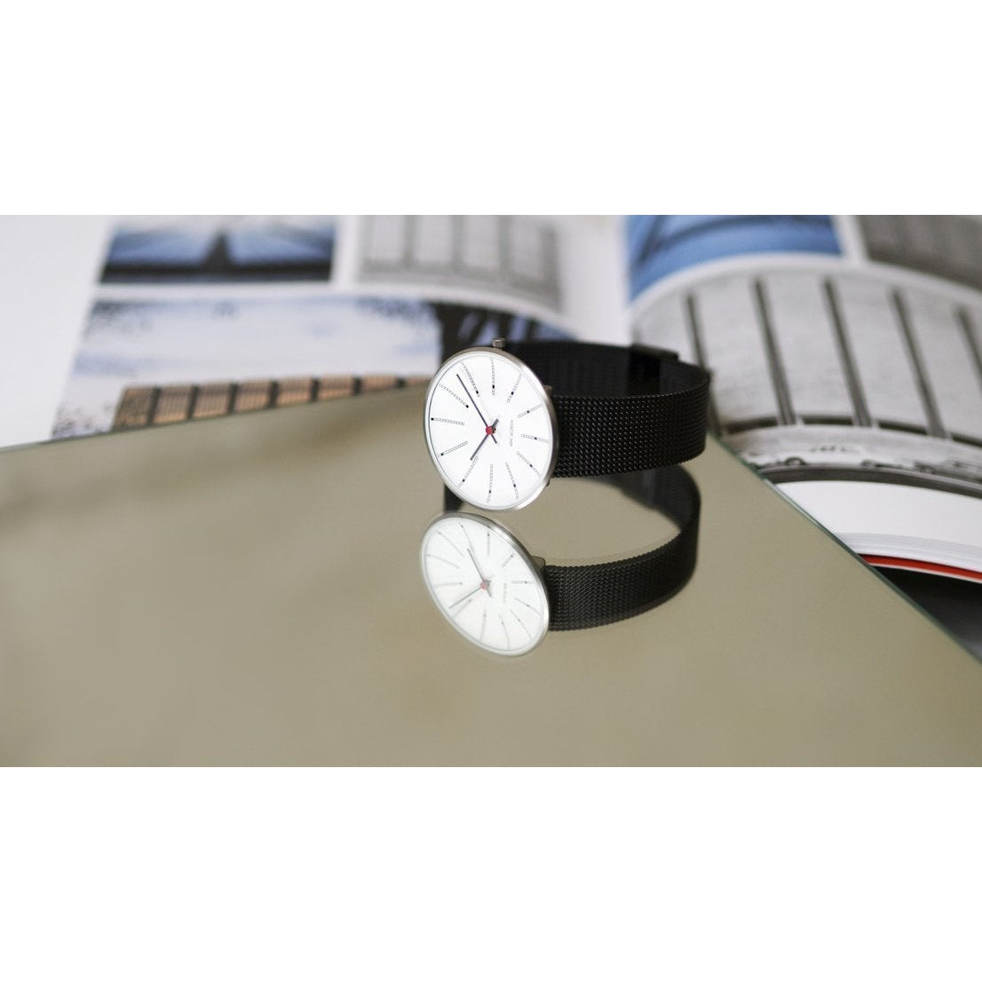 Arne Jacobsen Römische Armbanduhr ø46, Braun