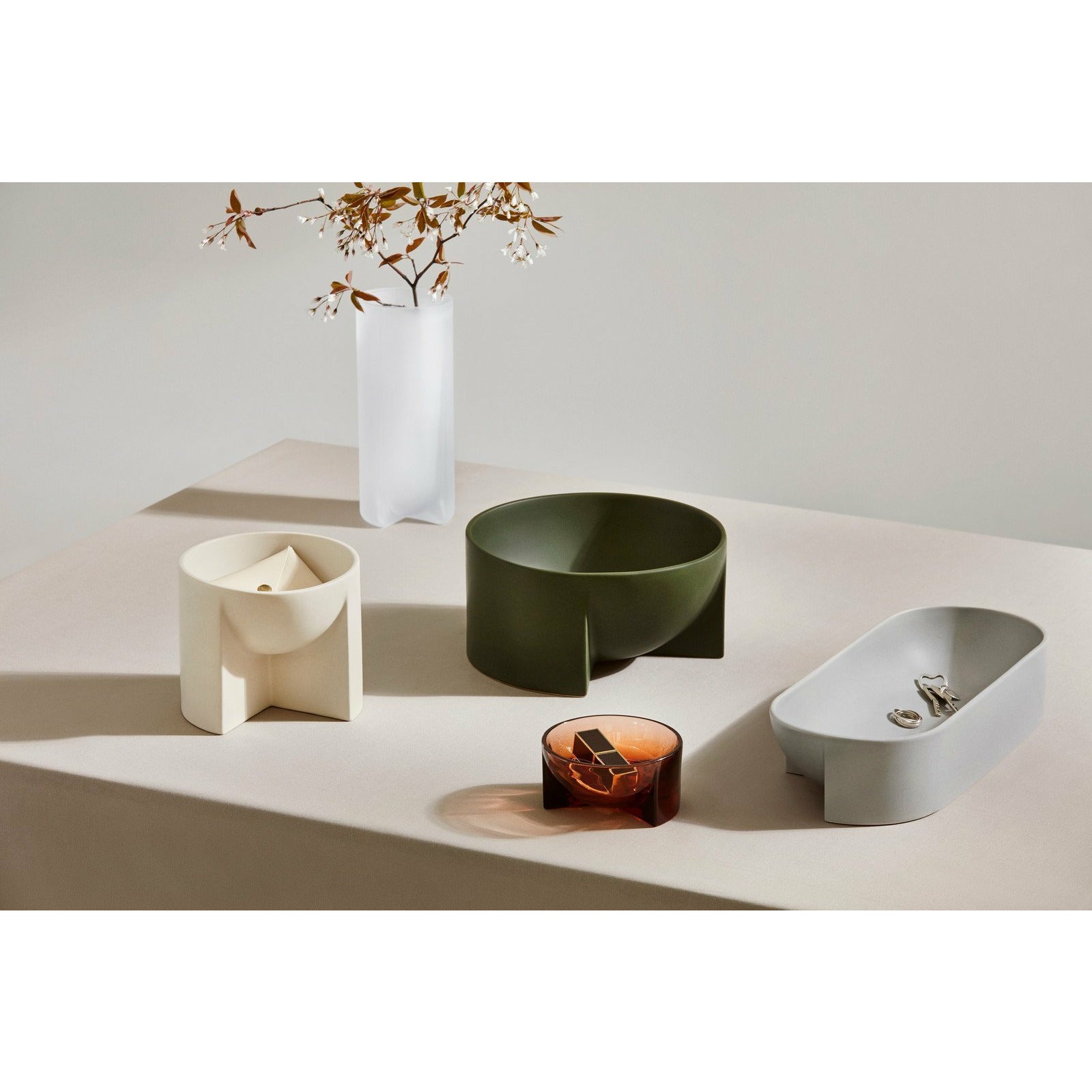 Iittala Kuru Ceramic Schale Light Grey, 37cm-Schüsseln-Iittala-6411923667937-1051706-IIT-inwohn