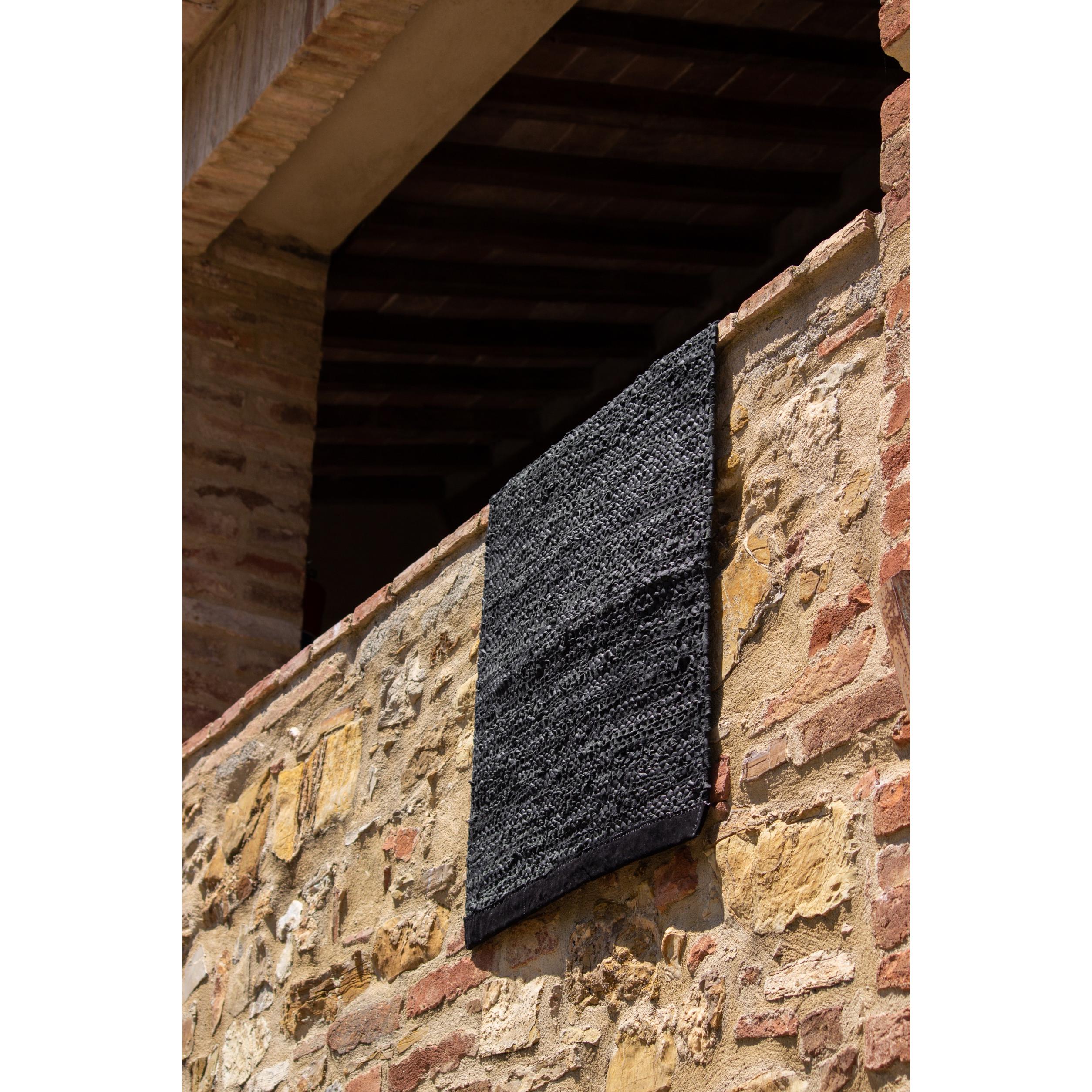Rug Solid Leather Teppich Black, 60 x 90 cm-Teppiche-Rug Solid-5711655101015-10101-RUG-inwohn
